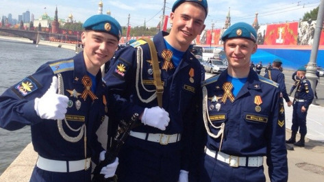 Пятеро репьевцев приняли участие в Параде Победы в Москве
