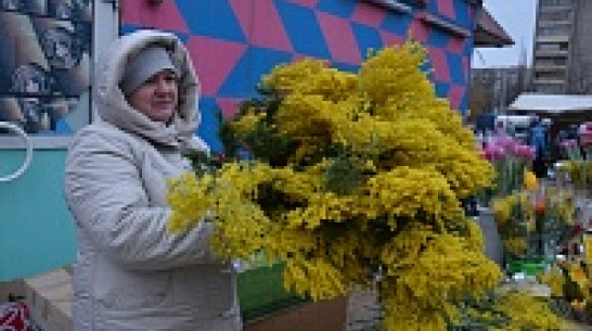 В Воронеже к 8 Марта цены на цветы подняли в полтора раза