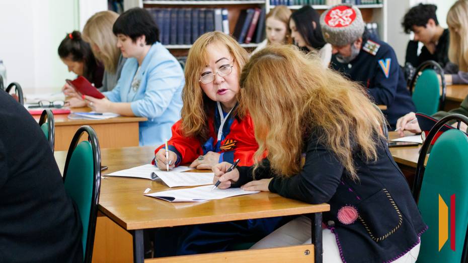 «Возможность лучше узнать свою страну»: воронежцы написали Большой этнографический диктант