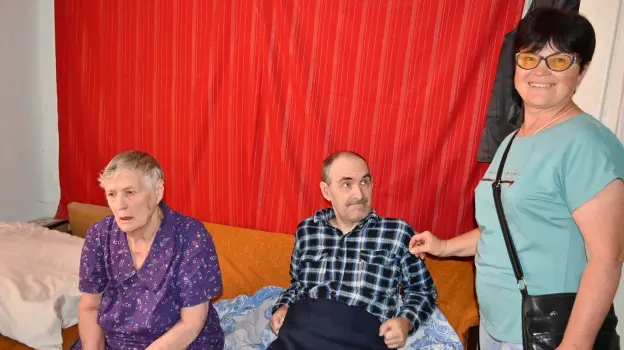 «Они ждут меня как дочь». Как социальный работник из Воронежской области продлевает жизнь одиноким старикам и инвалидам