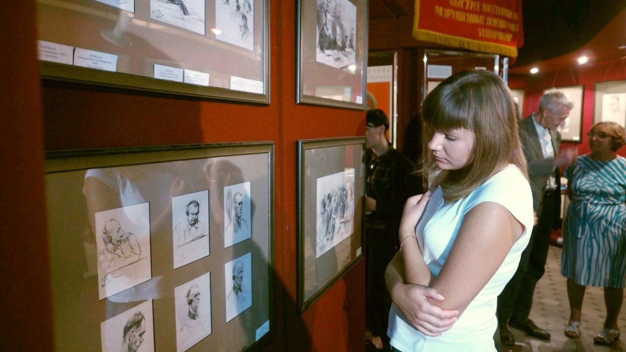 Воронежский музей выставил документальные рисунки Нюрнбергского процесса