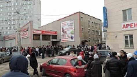 Сообщение о бомбе в офисном центре Воронежа оказалось ложным (ФОТО)