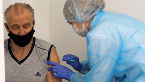 Более 245 тыс воронежцев сделали прививку от коронавируса