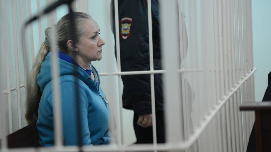 «Спланировала убийство». Мать погибшей от рук подруги женщины выступила в суде в Семилуках