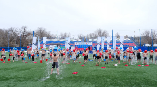 Воронежцев пригласили поучаствовать в массовом обливании холодной водой