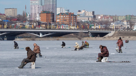 Спасатели насчитали 170 рыбаков на Воронежском водохранилище 