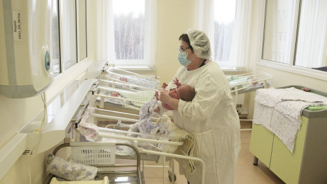 Малыш весом менее 1,3 кг родился в Воронеже в Новый год