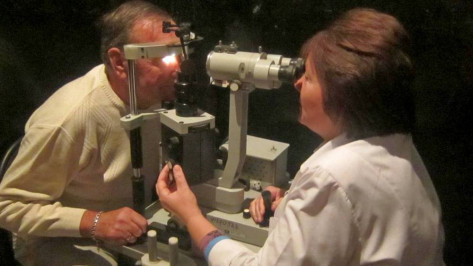 Бутурлиновские медики научили пациентов стрелять глазами