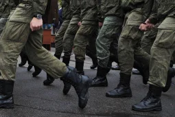 Александр Гусев встретился с мобилизованными воронежцами в воинской части