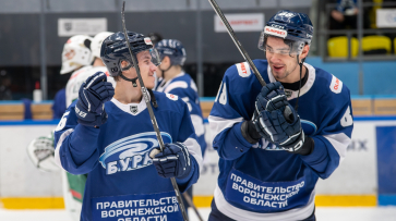 Воронежский «Буран» обыграл «Кристалл» из Саратова