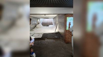 Потолок обрушился в подземном переходе у цирка в Воронеже