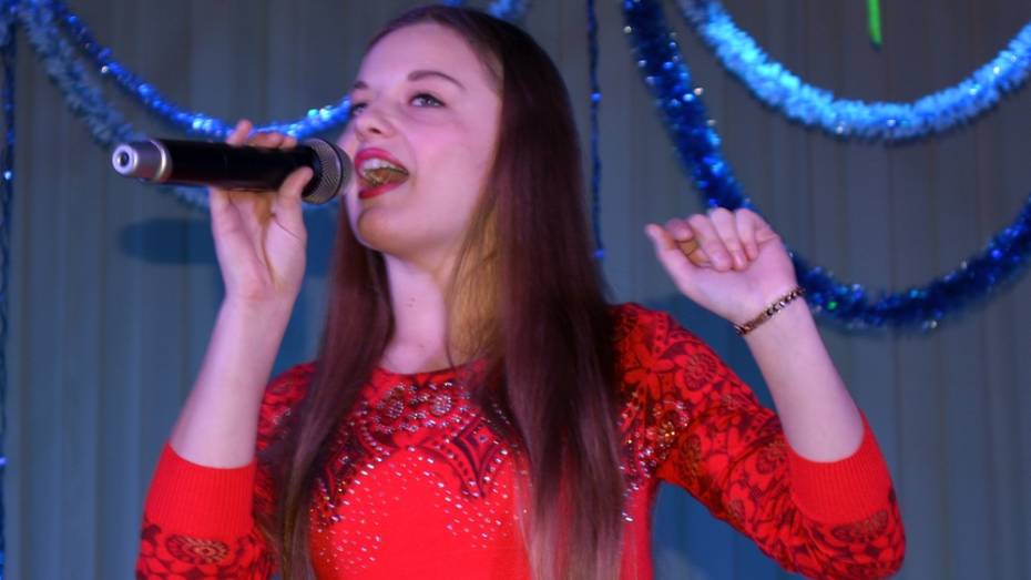 В Нижнедевицке прошел фестиваль «Рождественская звезда»