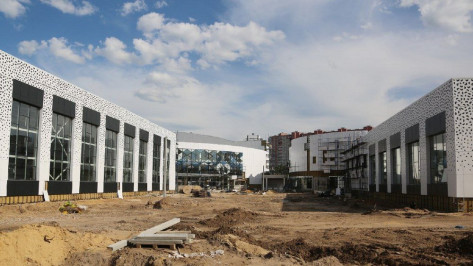 Воронежцам показали, как продвигается строительство мегашколы на Московском проспекте