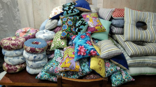Женсовет из Кантемировского района сшил 186 подушек для военного госпиталя