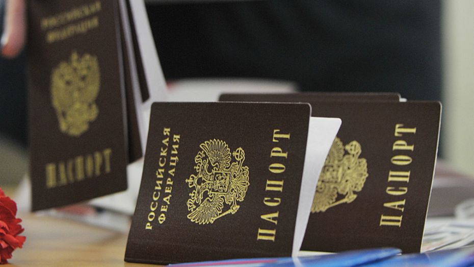 Мошенник использовал копию поддельного паспорта, чтобы получить у воронежца аванс