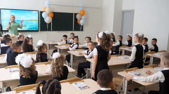Воронежцам рассказали, как школы и детские сады будут работать 15 и 16 марта