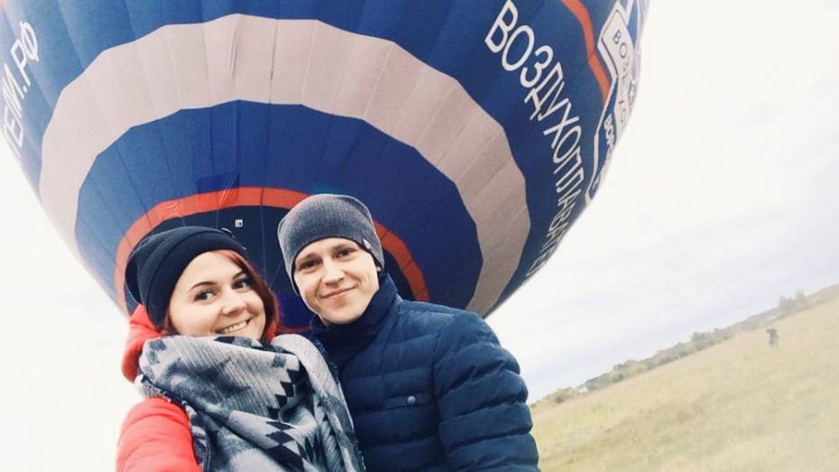 В Терновском районе жених подарил невесте полет на воздушном шаре
