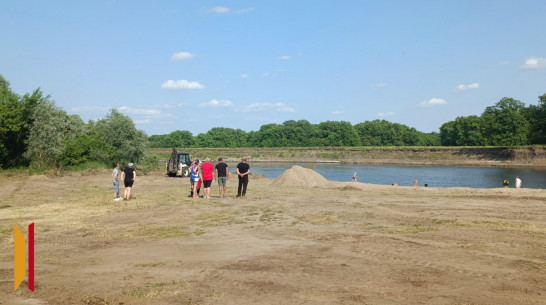 Жители Каменского района благоустроили место отдыха на реке Дон вблизи хутора Рождественский