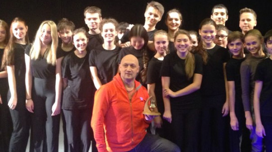 Гоша Куценко научил воронежских школьников выговаривать букву «Р»