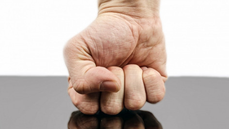 Житель Воронежской области избил бывшую возлюбленную до кровоизлияния в мозг