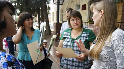В Аннинском районе сертификаты на улучшение жилищных условий получили 16 молодых семей
