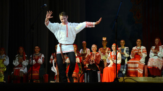 В Воронеже артисты со всей России исполнили частушки в честь Марии Мордасовой