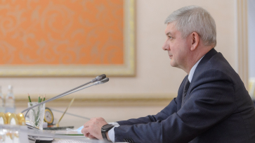 Воронежский губернатор: почти 1,4 млрд рублей потратят на оснащение медучреждений по нацпроекту