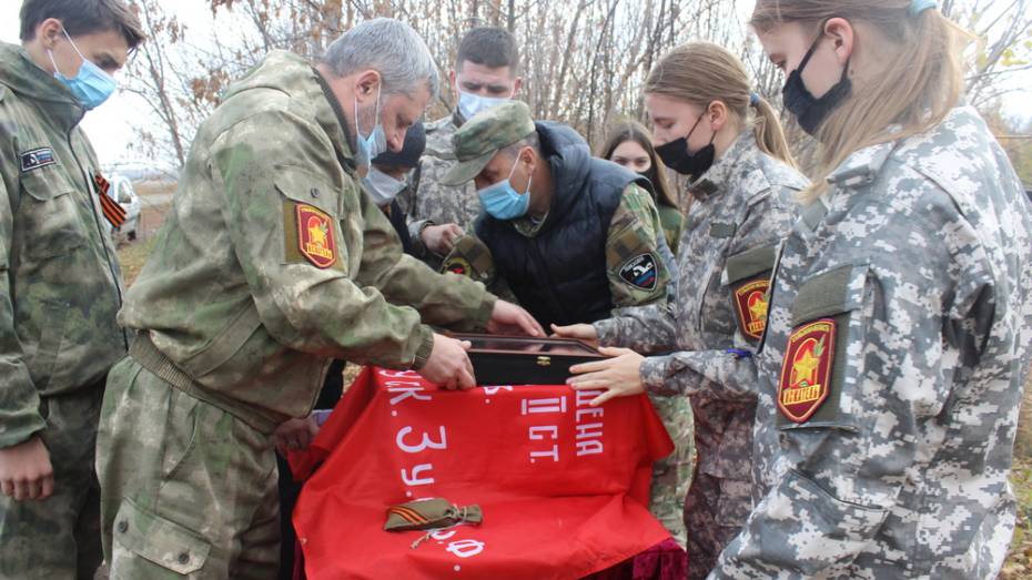 Останки погибшего в годы ВОВ солдата перезахоронили в Таловском районе