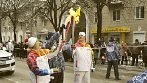 Олимпийский огонь ждут на Адмиралтейской площади
