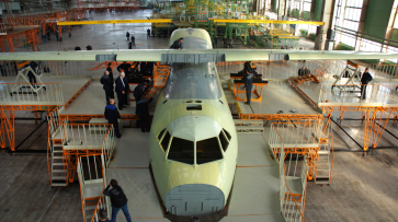 Воронежский авиазавод установил монокрыло на Ил-112В