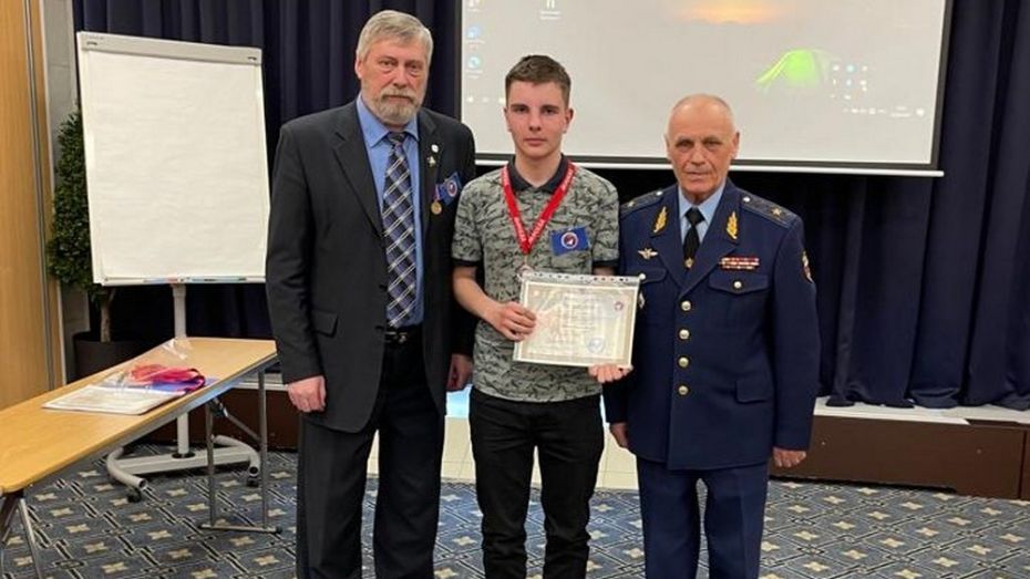 Десятиклассник из Верхнехавского района занял 2-е место в конкурсе «Мой вклад в величие России»