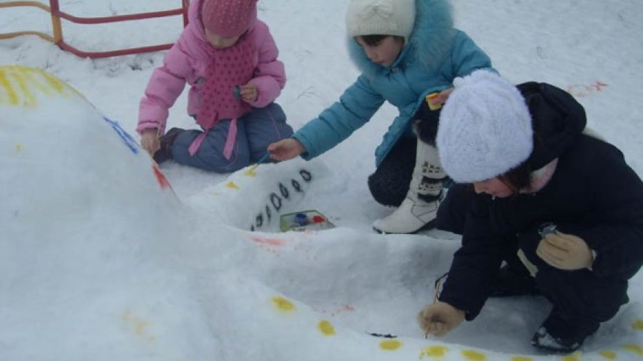 Бутурлиновские дети раскрасили снеговиков