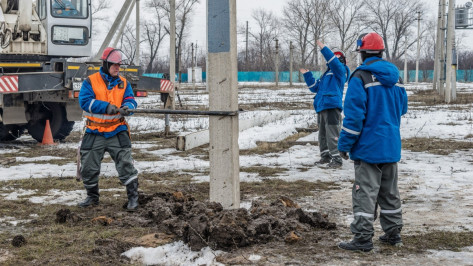 Воронежские энергетики устранили повреждения электросетей после шквального ветра