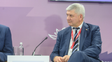 Воронежский губернатор рассказал о внедрении в регионе ЭКГ-рейтинга на Восточном экономическом форуме