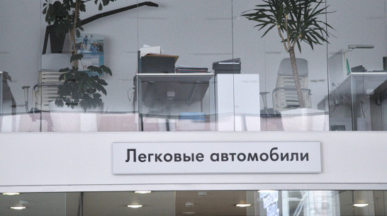 «Миф рухнул». Обманутые клиенты «Гауса» встретились с новыми дилерами Volkswagen в Воронеже