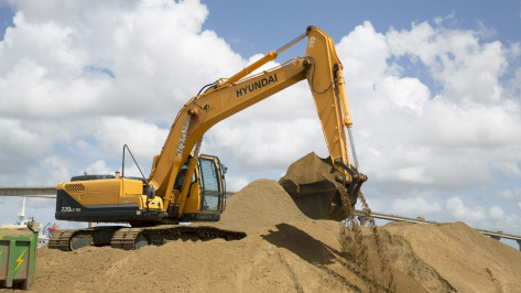 Воронежец обманул государство и купил мини-экскаватор за средства бюджета