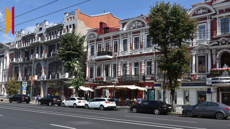 Жителей и гостей Воронежа приглашают на вечерние экскурсии по центру города