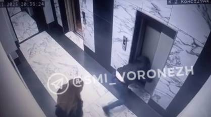 В Воронеже ребенок упал в шахту лифта: видео