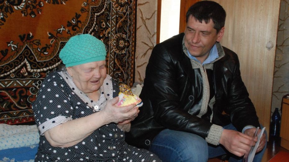 Жительницу Кантемировки с 90-летием поздравил Владимир Путин