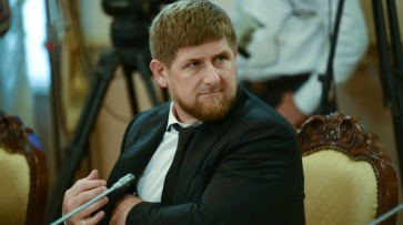 Рамзан Кадыров обсудил с воронежским губернатором инцидент с чеченскими девушками