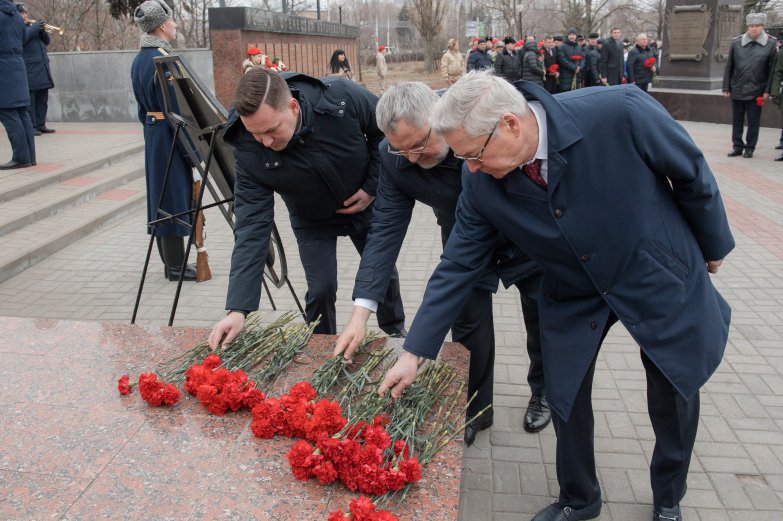 День Героев возложение