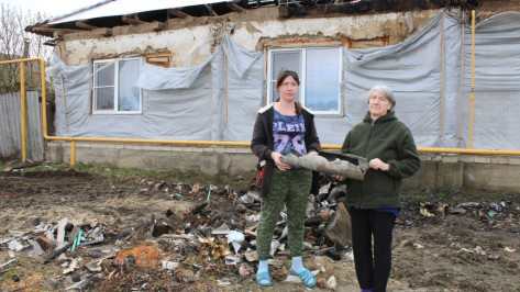 Многодетная мать из поворинского села осталась без жилья при пожаре и попросила о помощи