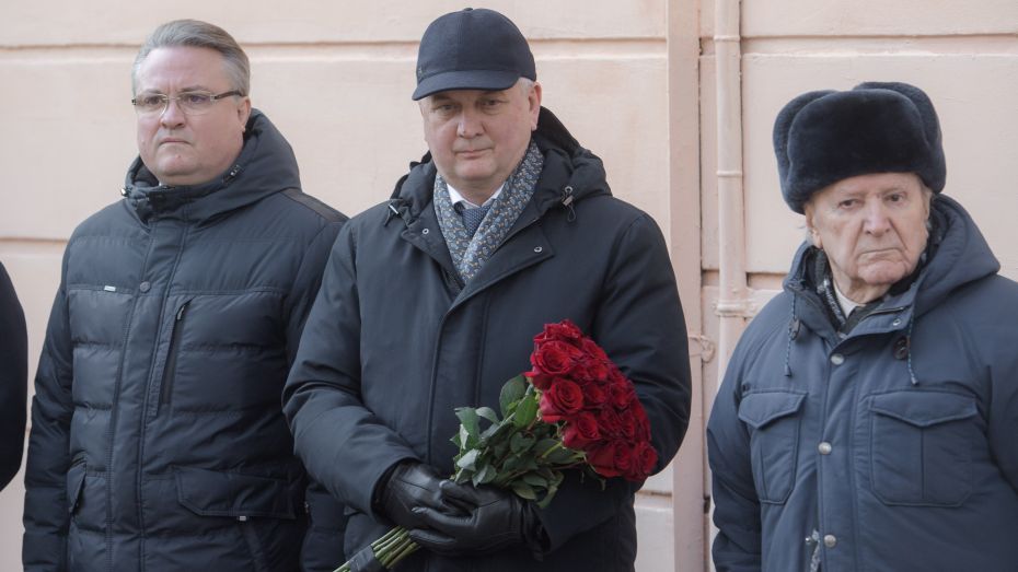 Губернатор Александр Гусев принял участие в памятной церемонии в День освобождения Воронежа