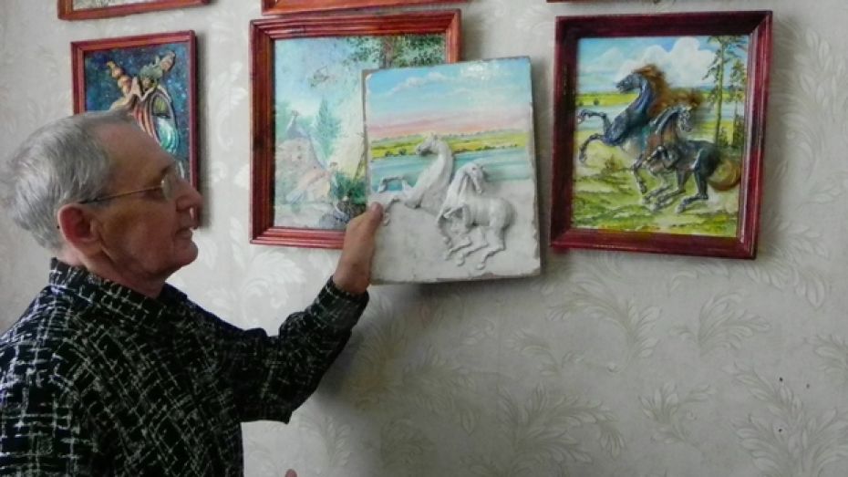 Работы  художника из борисоглебского села получили прописку во Франции и Германии