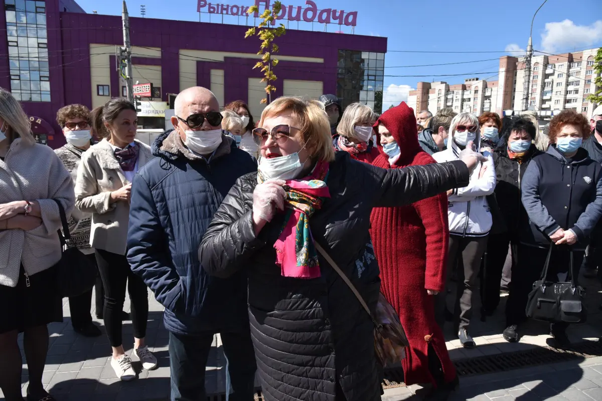 «Давайте поделим убытки на всех!» В Воронеже арендаторы рынка «Придача»  просят снизить цену