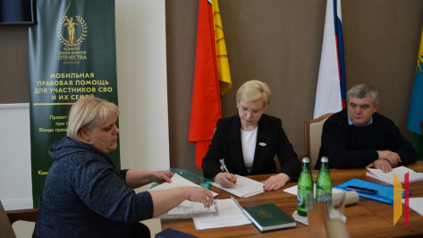 Юристы «Правомобиля» проконсультировали участников СВО и членов их семей из Воробьевского района