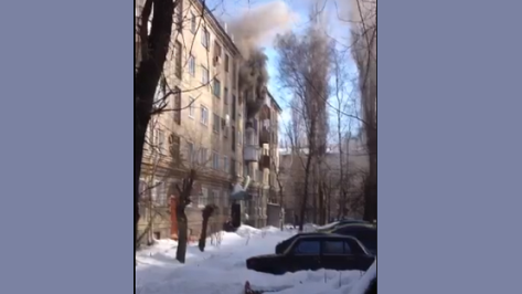 Пожар в Коминтерновском районе Воронежа попал на видео