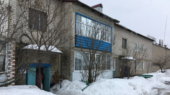 В Павловске пенсионер спас от пожара 18-квартирный дом
