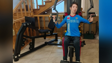 Юный паралимпиец из Рамонского района получил в подарок спортивную мультистанцию после обращения к губернатору