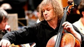 На четвертом Платоновском итальянского виолончелиста заменит российский